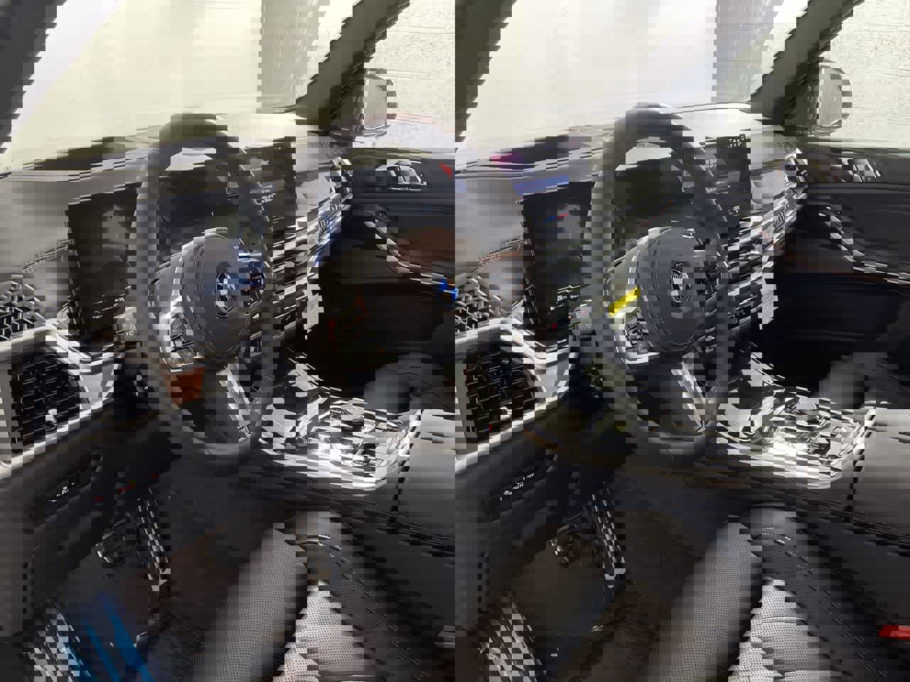 Certified 2024 BMW X5 xDrive40i w/ M Sport Package image 12