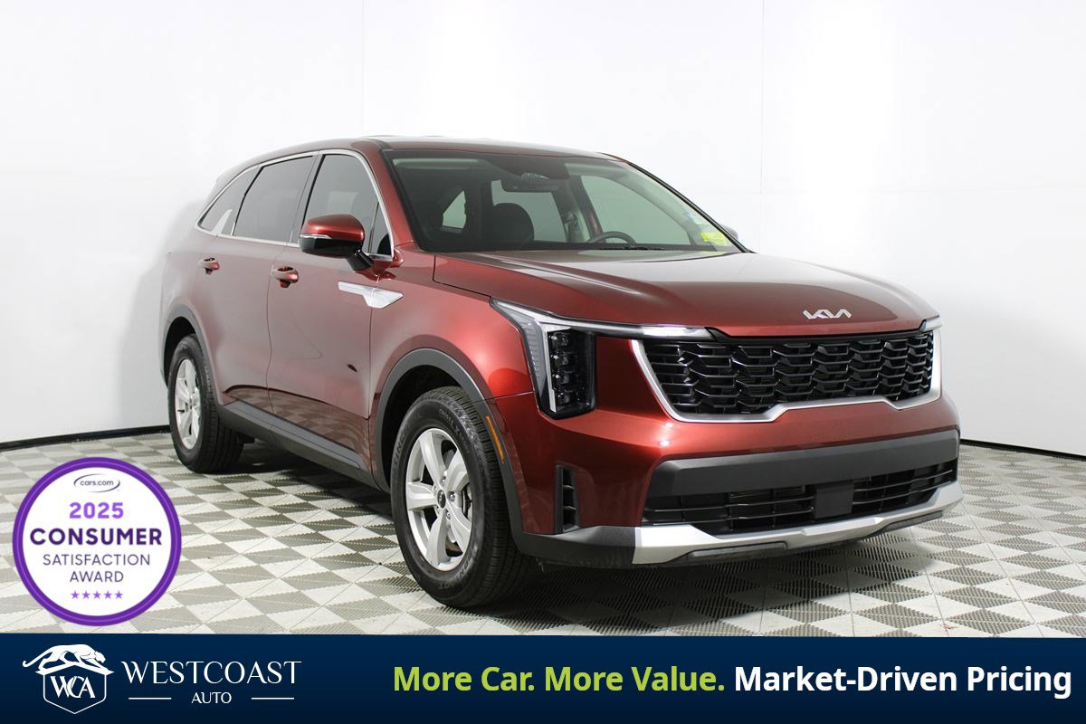 Used 2025 Kia Sorento LX