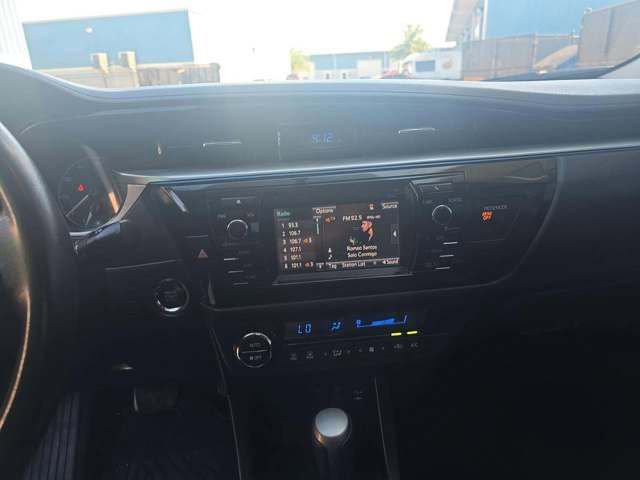 Used 2015 Toyota Corolla S Premium FWD image 10