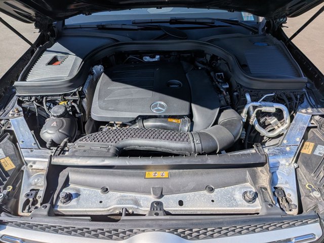Used 2020 Mercedes-Benz GLC 300 4MATIC image 24