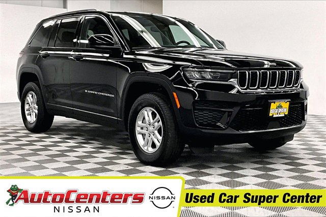 Used 2023 Jeep Grand Cherokee Laredo