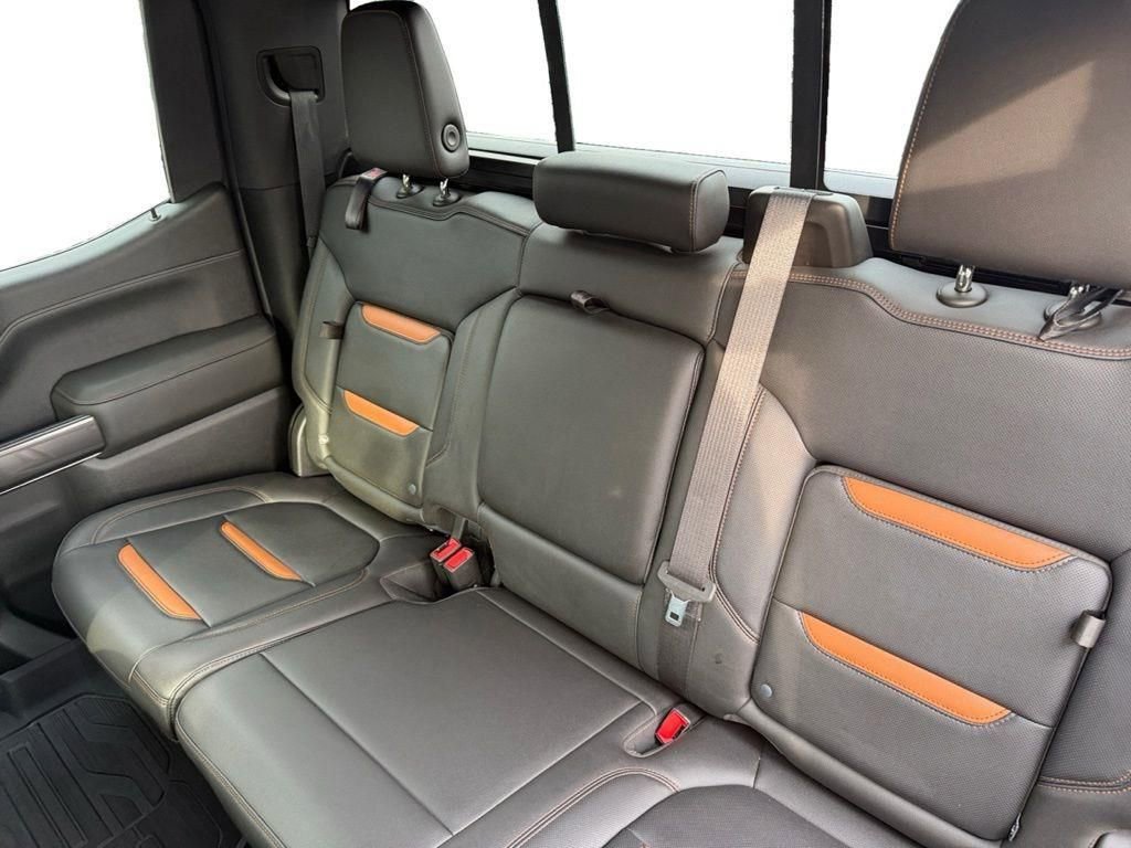Used 2019 GMC Sierra 1500 AT4 w/ Off Road Performance Package image 13