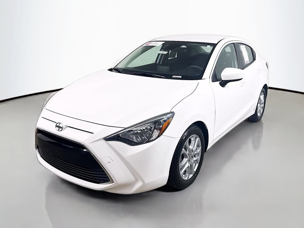 Used 2016 Scion iA FWD image 3