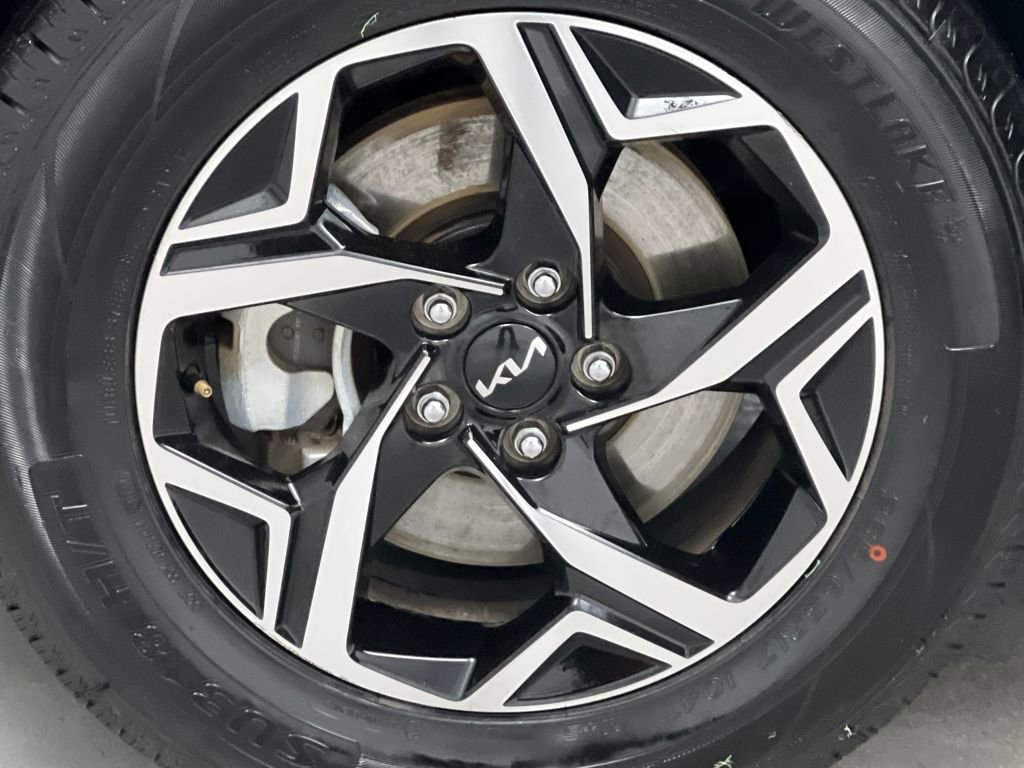 Used 2024 Kia Sportage LX image 59