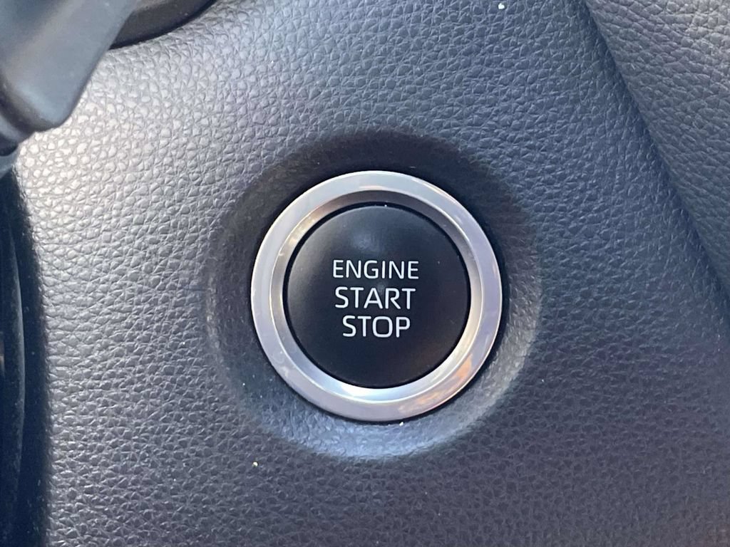 Used 2023 Toyota Corolla SE FWD image 31