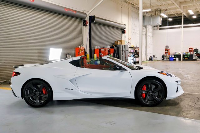 Used 2025 Chevrolet Corvette Z06 w/ Battery Protection Package image 4