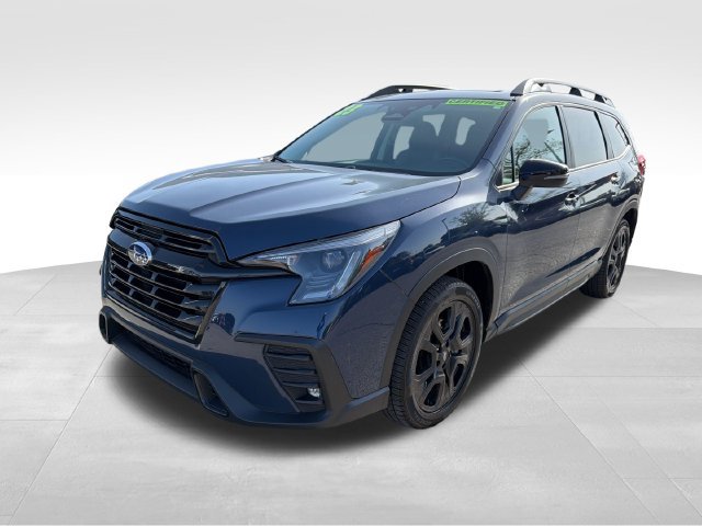 Used 2023 Subaru Ascent Onyx Edition AWD/4WD image 3