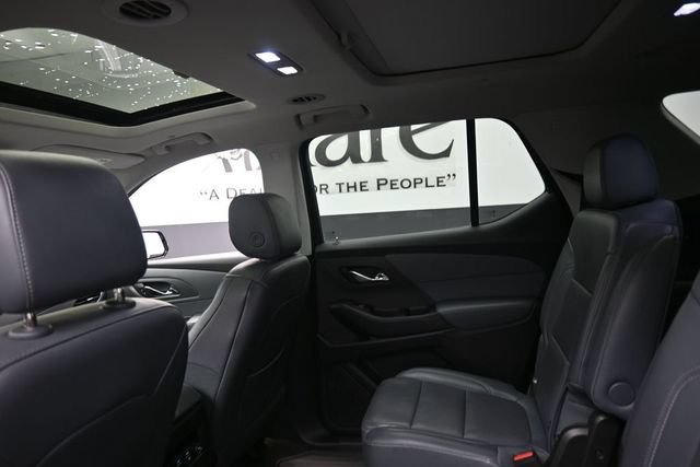 Used 2019 Chevrolet Traverse Premier w/ Driver Confidence II Package FWD image 21