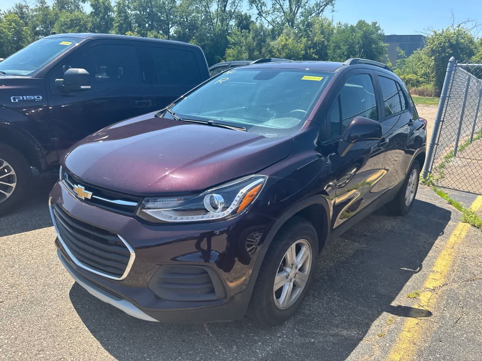 Used 2022 Chevrolet Trax LT w/ LT Convenience Package AWD/4WD image 20