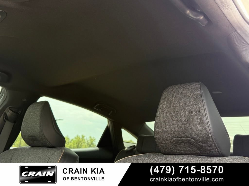 Used 2023 Toyota Crown AWD/4WD image 21