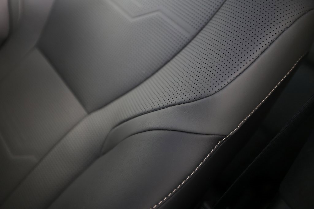 Used 2025 Lexus GX 550 image 40