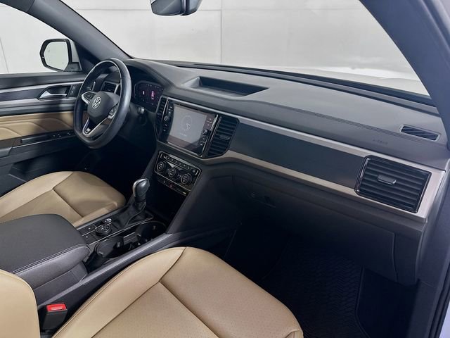 Used 2020 Volkswagen Atlas Cross Sport SEL R-Line image 29