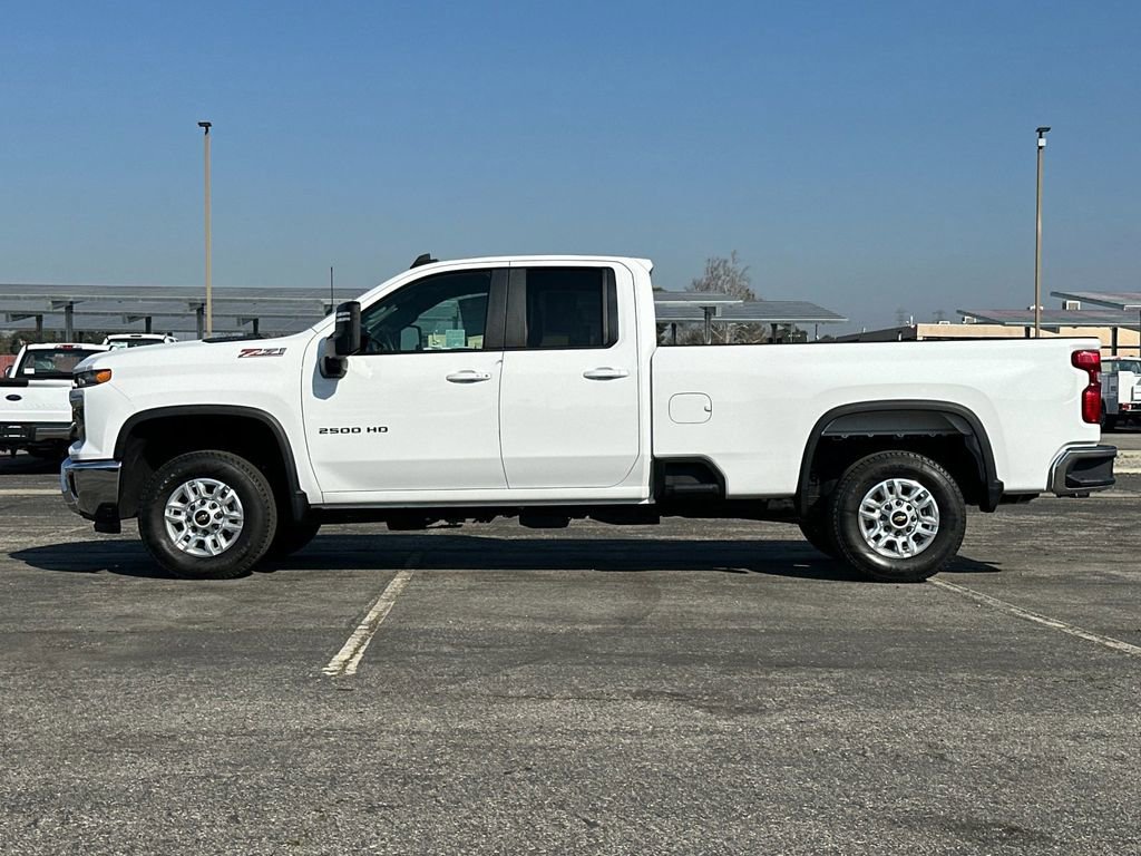 Used 2024 Chevrolet Silverado 2500 LT w/ Convenience Package AWD/4WD image 6