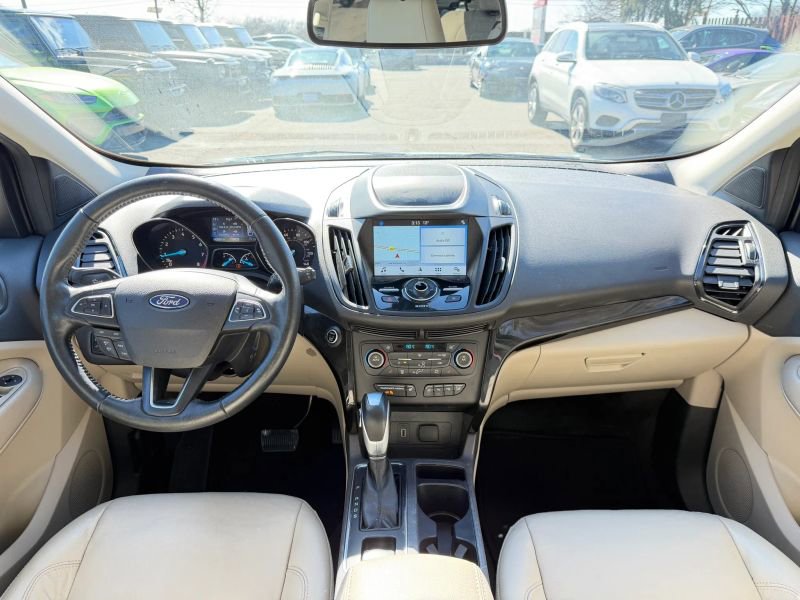 Used 2019 Ford Escape Titanium w/ U9j03 - Titanium Tow Package image 17