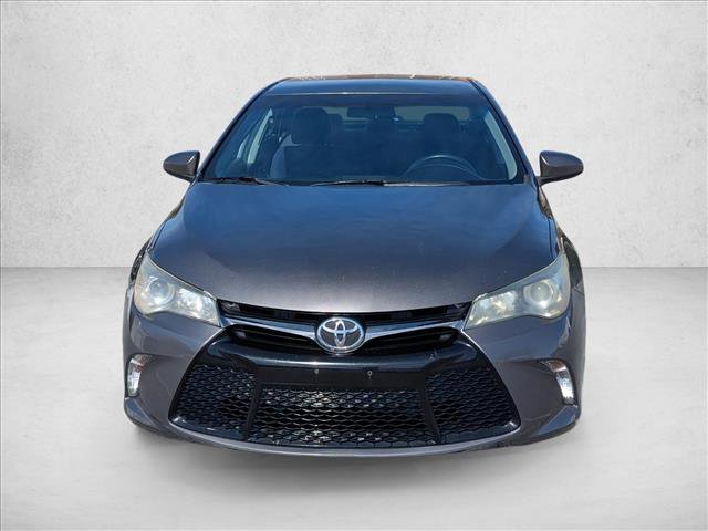 Used 2015 Toyota Camry SE video 2