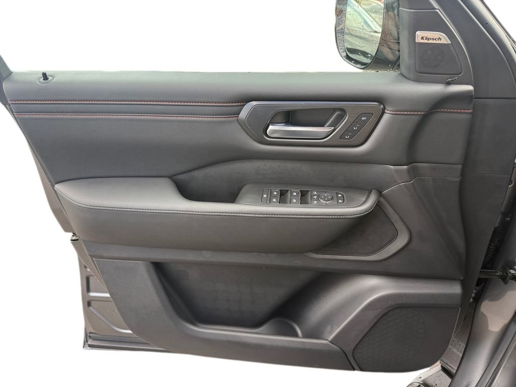 New 2026 Nissan Armada PRO-4X w/ Captain's Chari Seat Package image 17