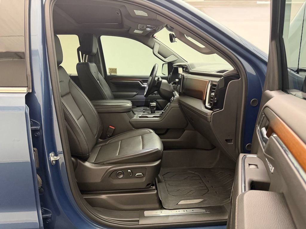 Used 2024 GMC Sierra 1500 Denali w/ Denali Reserve Package AWD/4WD image 30