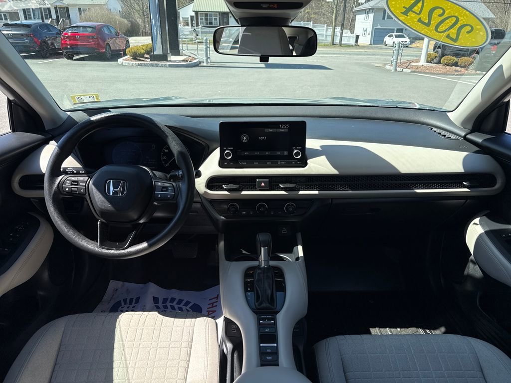 Used 2024 Honda HR-V LX image 14