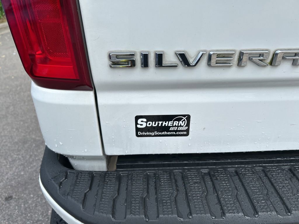 Used 2019 Chevrolet Silverado 1500 Custom w/ Custom Value Package AWD/4WD image 19
