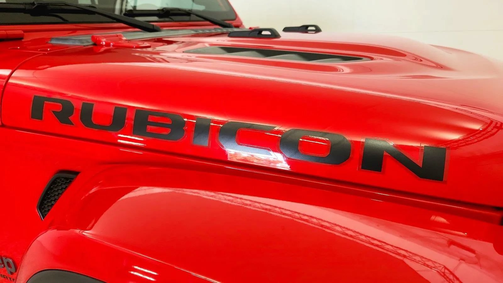 Used 2023 Jeep Gladiator Rubicon w/ Cold Weather Group AWD/4WD image 34