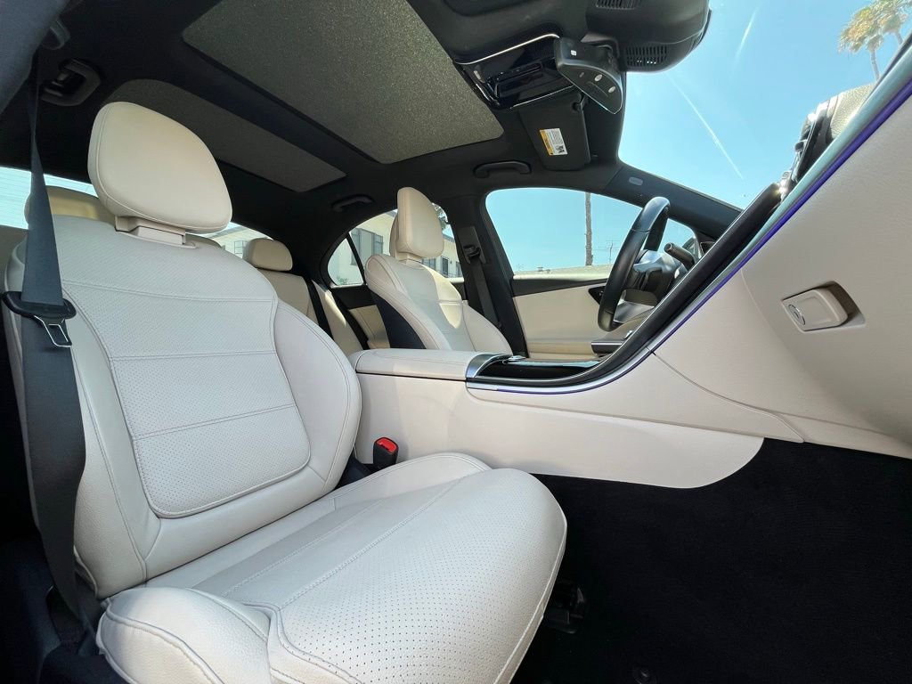 Used 2022 Mercedes-Benz C 300 Sedan w/ Exclusive Trim Package image 17