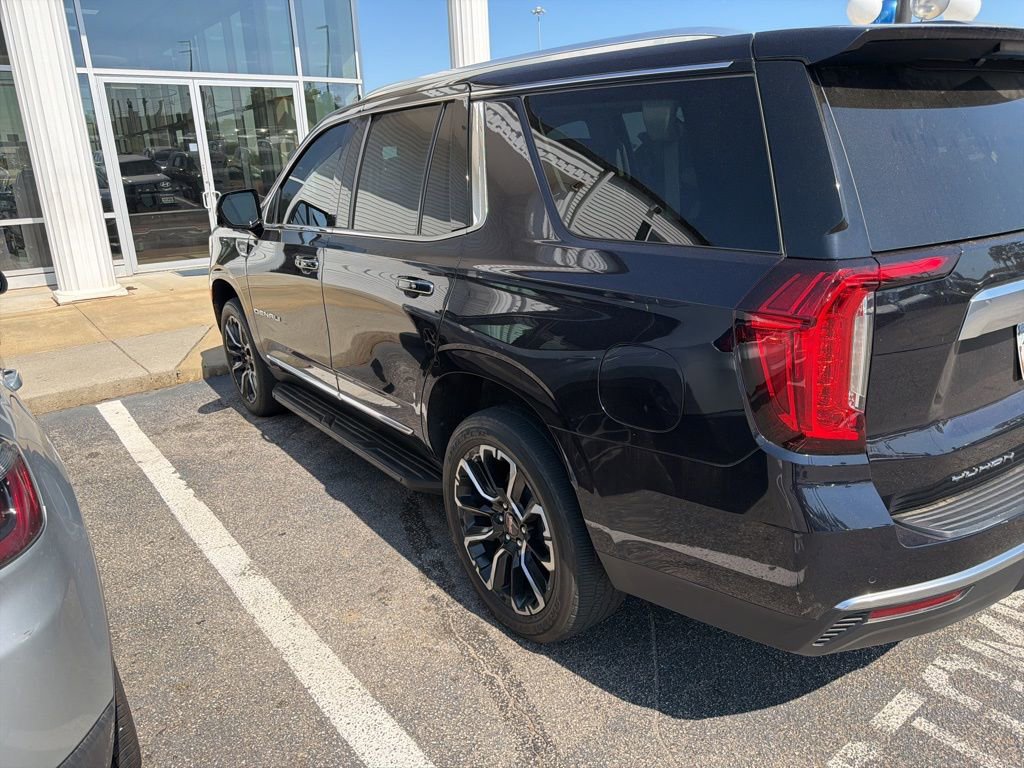 Used 2023 GMC Yukon Denali AWD/4WD image 5