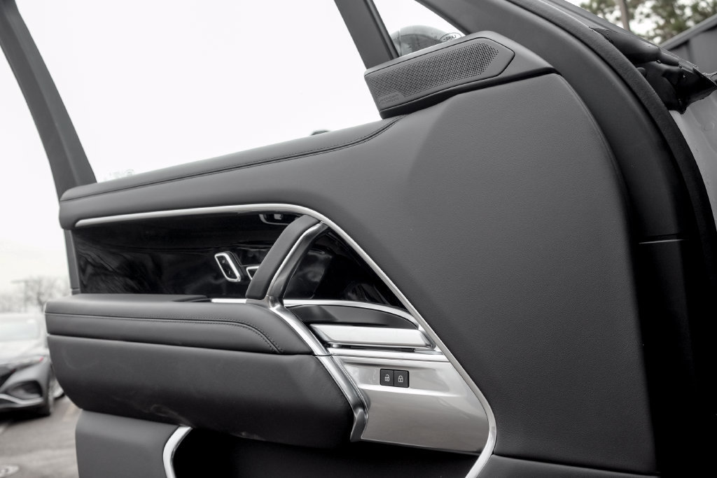 New 2026 Land Rover Range Rover SE AWD/4WD image 10