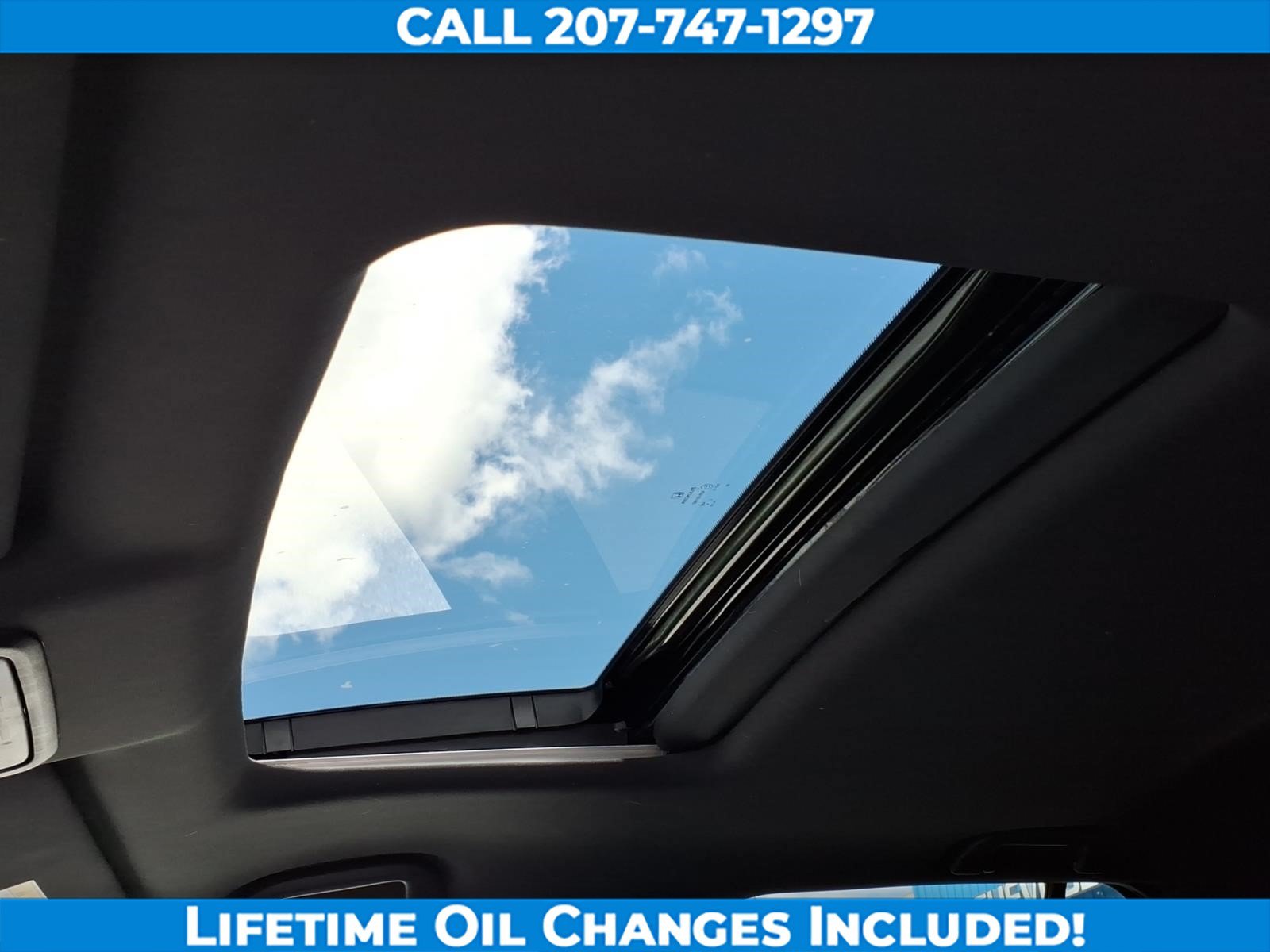 Used 2025 Honda Ridgeline Black Edition image 15