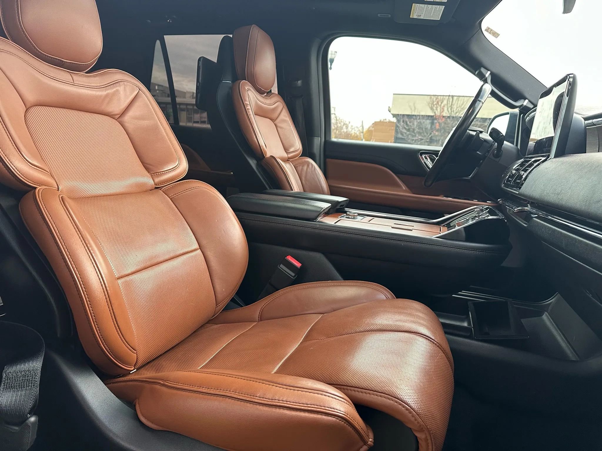 Used 2019 Lincoln Navigator Reserve w/ Cargo Package image 15