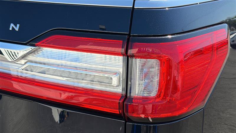 Used 2021 Lincoln Navigator Reserve w/ Luxury Package AWD/4WD image 16