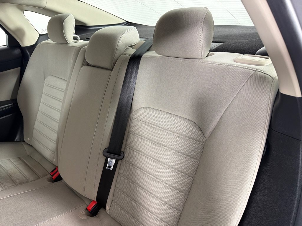 Used 2020 Ford Fusion S FWD image 18