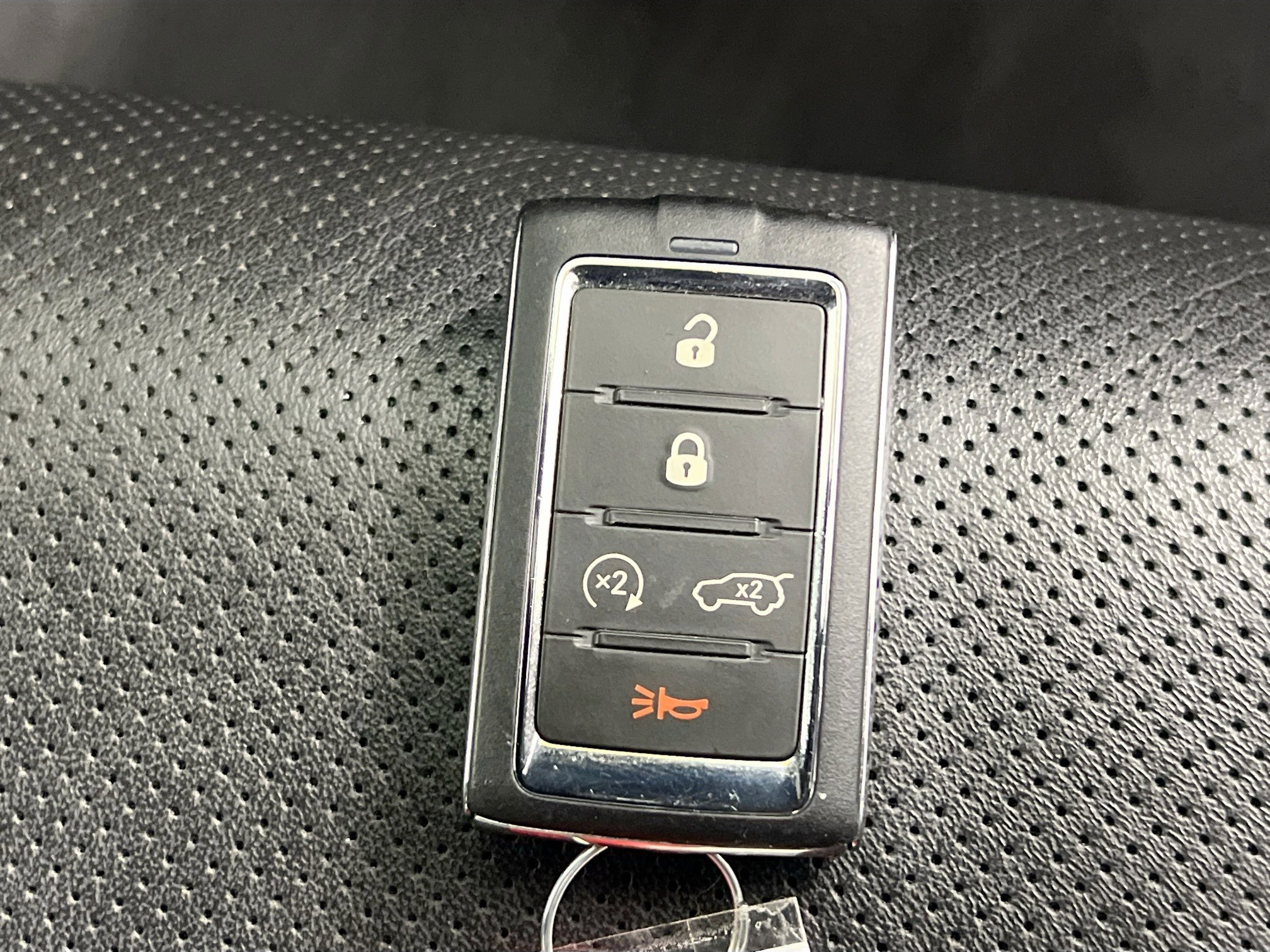 Used 2023 Jeep Wagoneer L Series II image 36