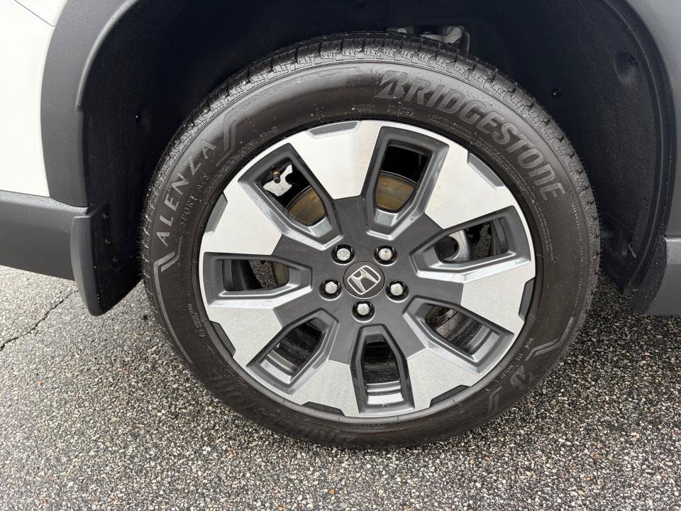 New 2026 Honda Pilot Touring image 23