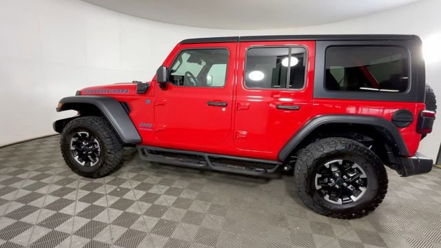 Used 2024 Jeep Wrangler Unlimited Rubicon 4xe w/ Technology Group AWD/4WD image 11