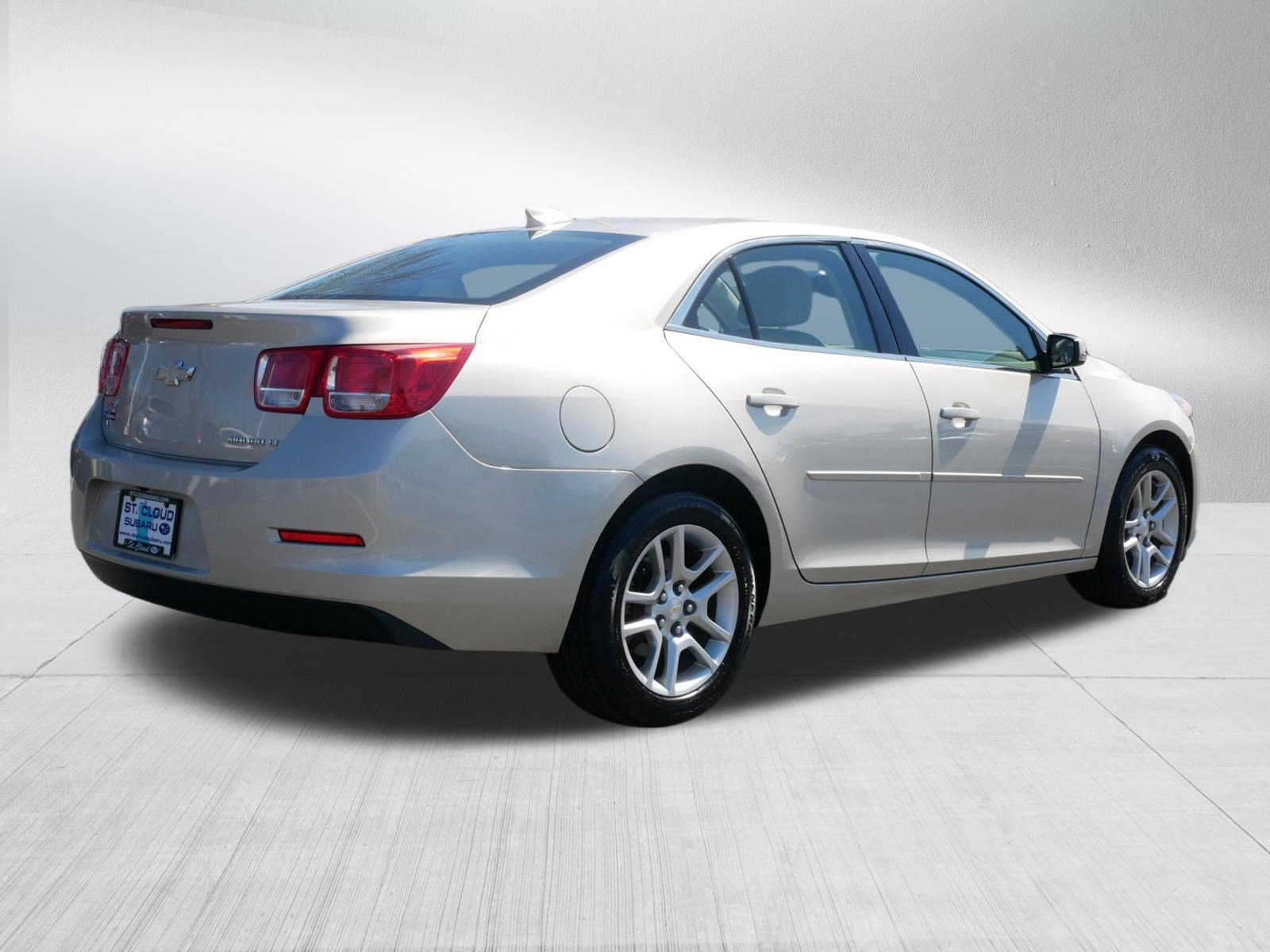 Used 2015 Chevrolet Malibu LT w/ Power Convenience Package FWD image 7