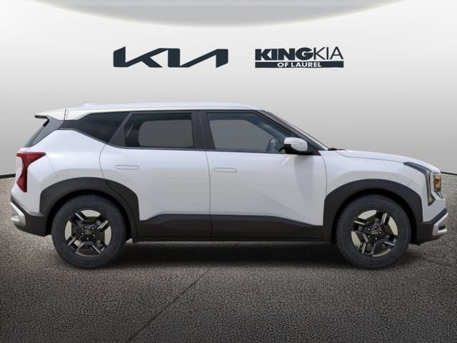 New 2027 Kia Seltos LX FWD image 8