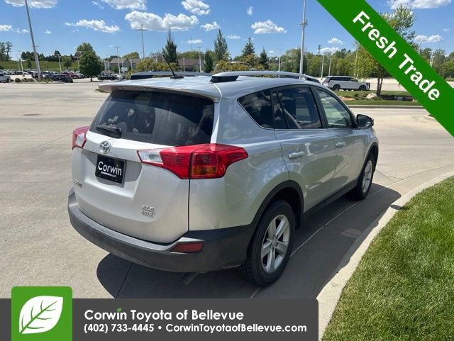 Used 2014 Toyota RAV4 XLE AWD/4WD image 3