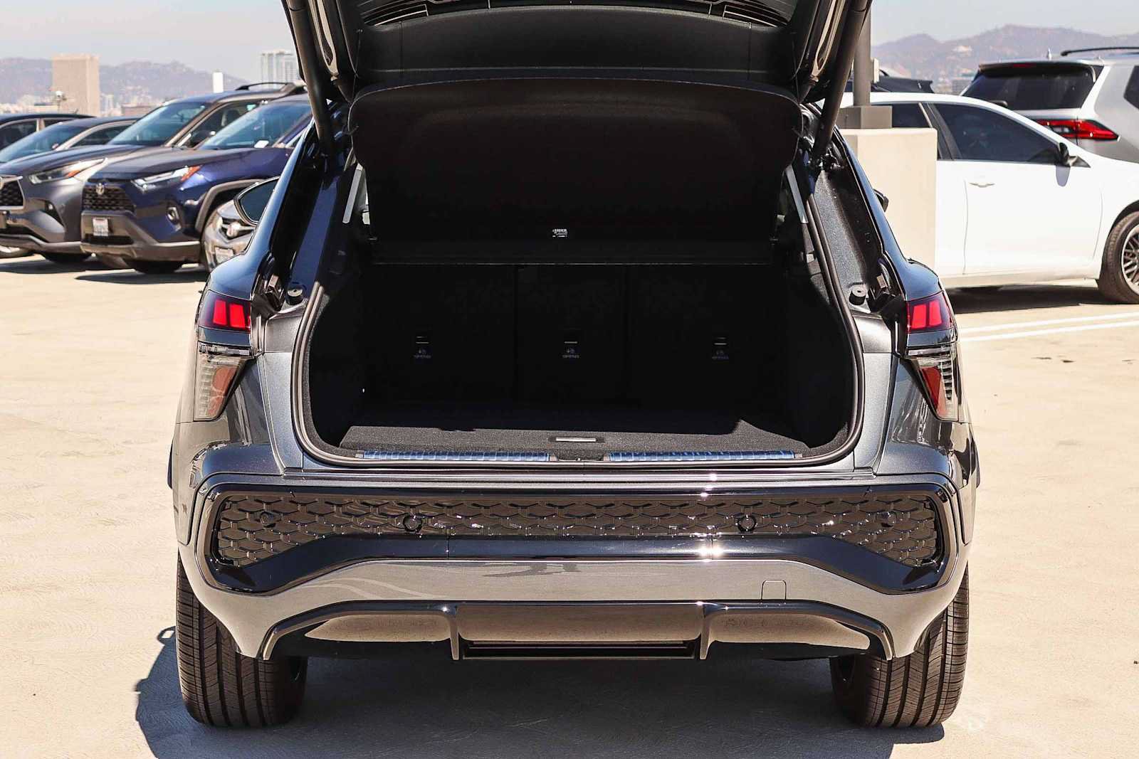 New 2026 Audi Q3 quattro 2.0T AWD/4WD image 33