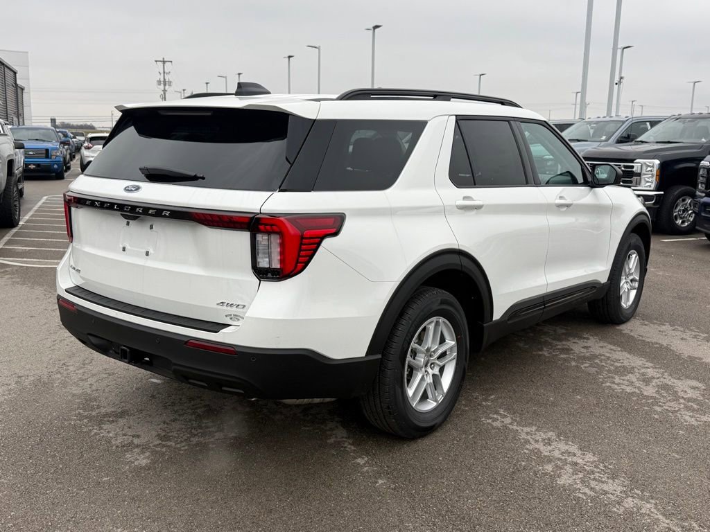 New 2026 Ford Explorer Active image 32