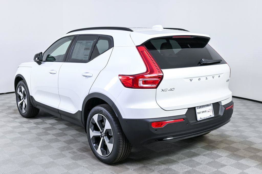 New 2026 Volvo XC40 B5 Plus w/ Protection Package Premier AWD/4WD image 3