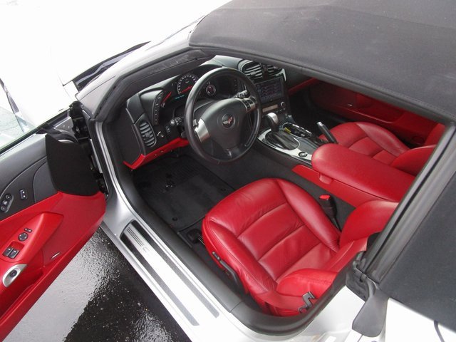 Used 2008 Chevrolet Corvette Convertible w/ Preferred Equipment Group image 18