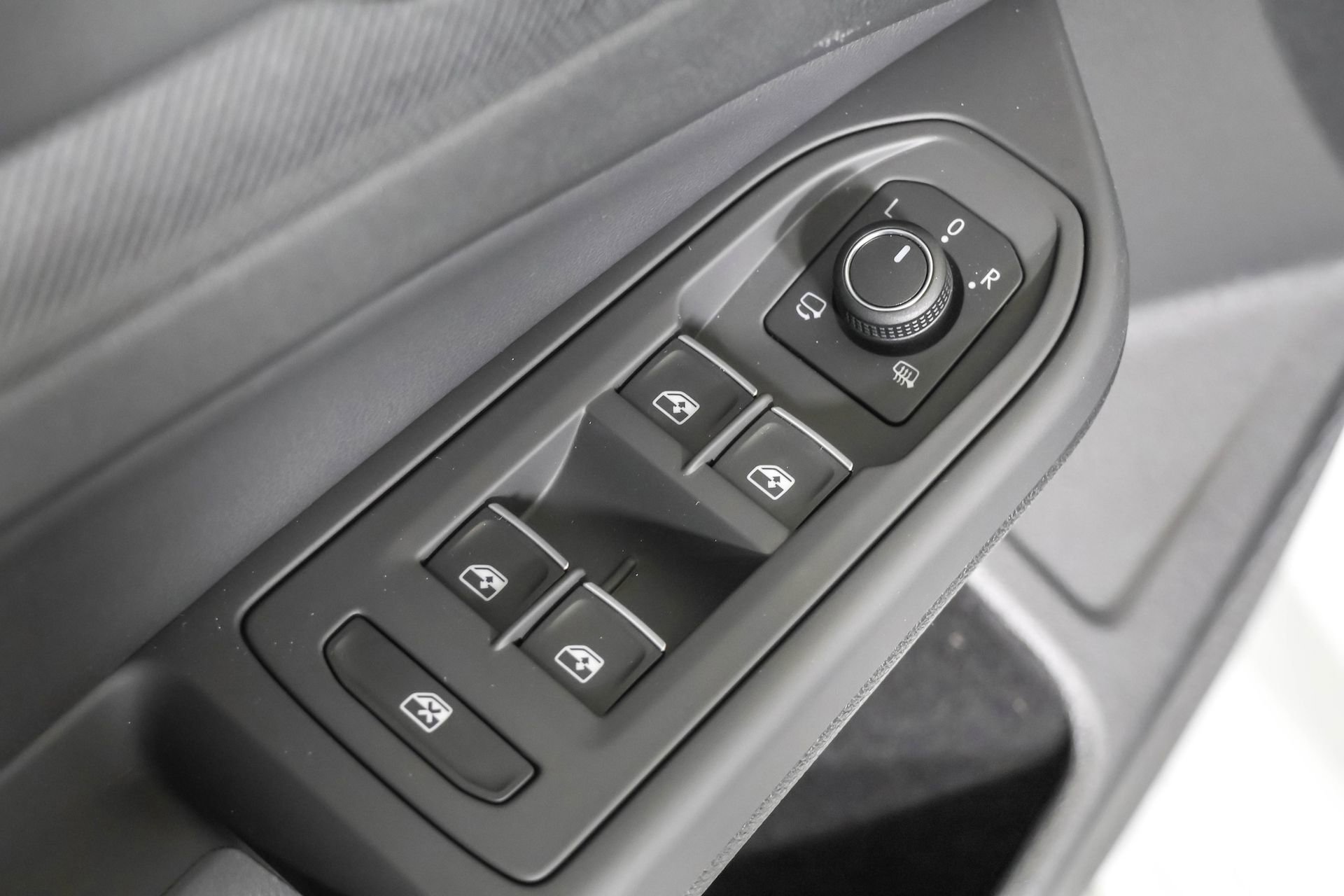 New 2026 Volkswagen Golf AWD/4WD image 34