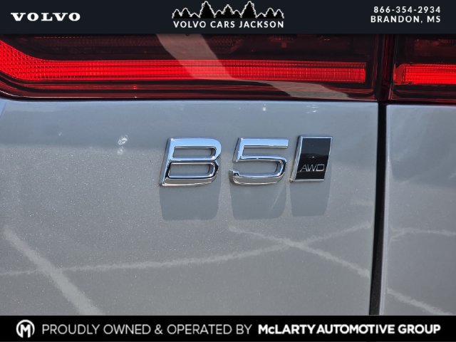 New 2026 Volvo XC60 B5 Plus w/ Protection Package Premier AWD/4WD image 25