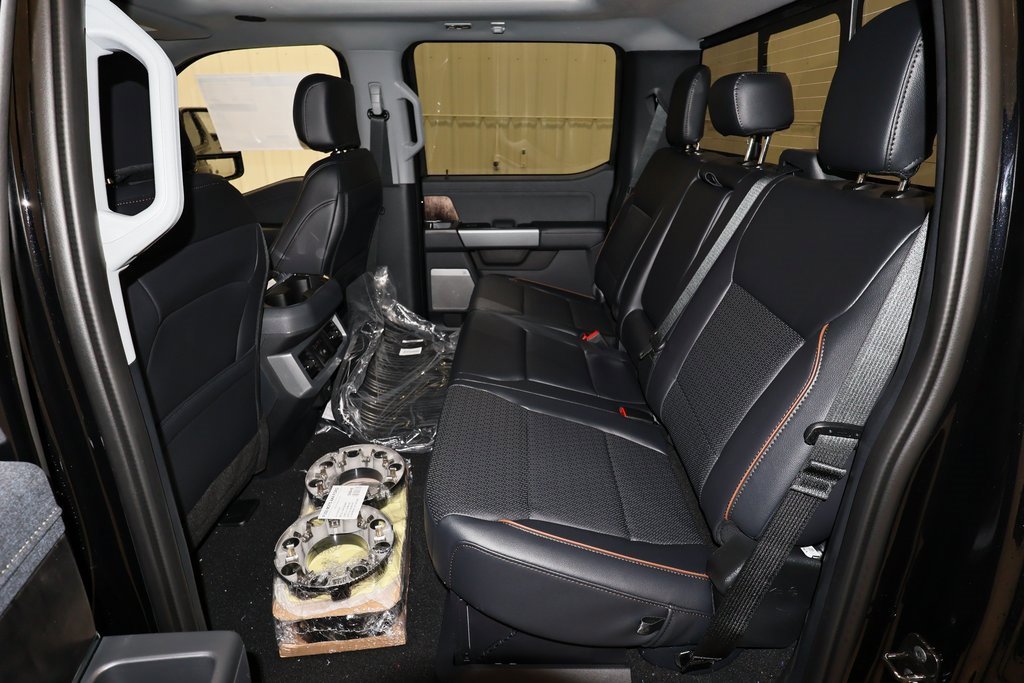 New 2025 Ford F350 Lariat w/ Lariat Ultimate Package image 13