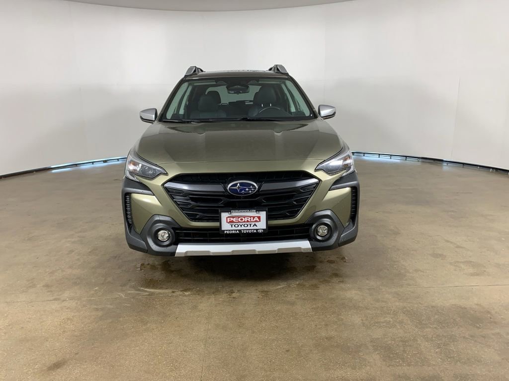 Used 2023 Subaru Outback Touring AWD/4WD image 3