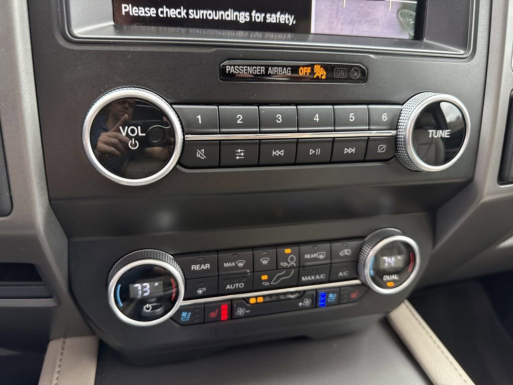 Used 2021 Ford Expedition XLT image 21