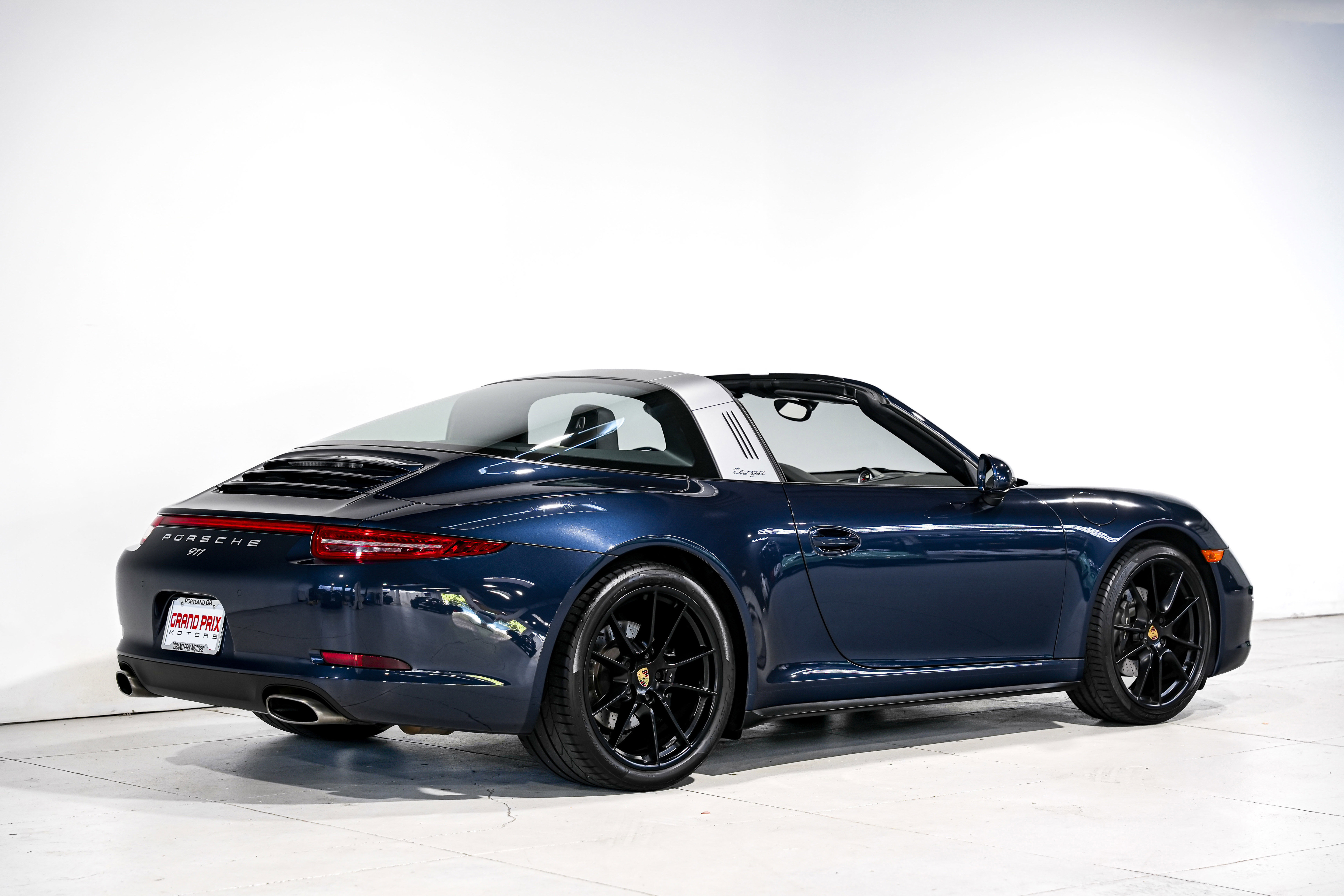Used 2016 Porsche 911 Targa 4 image 4