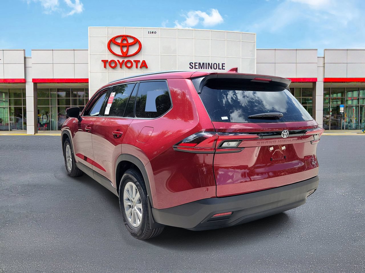 New 2026 Toyota Grand Highlander FWD image 4