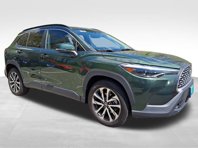 Used 2023 Toyota Corolla Cross XLE w/ Convenience Package AWD/4WD image 1