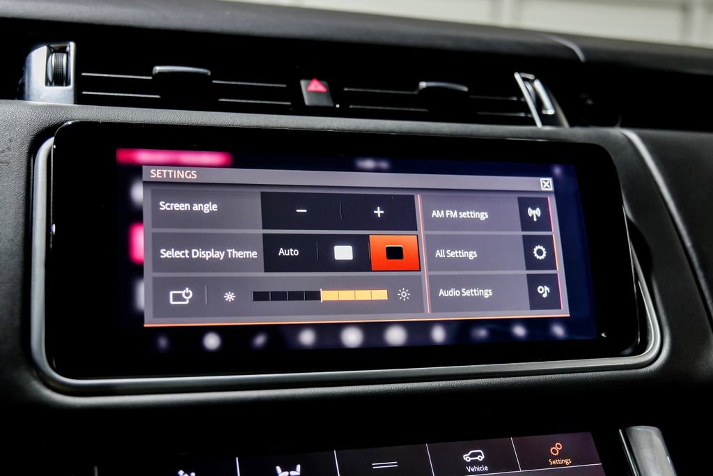 Used 2018 Land Rover Range Rover Sport SVR image 38